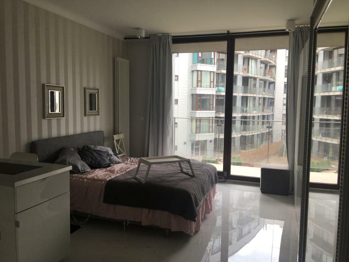 Studio Flat Triton Park Varsó Kültér fotó